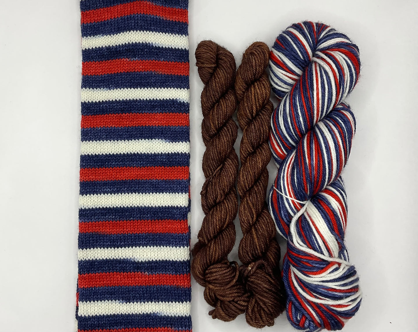 DK CFL Self Striping Sock Set