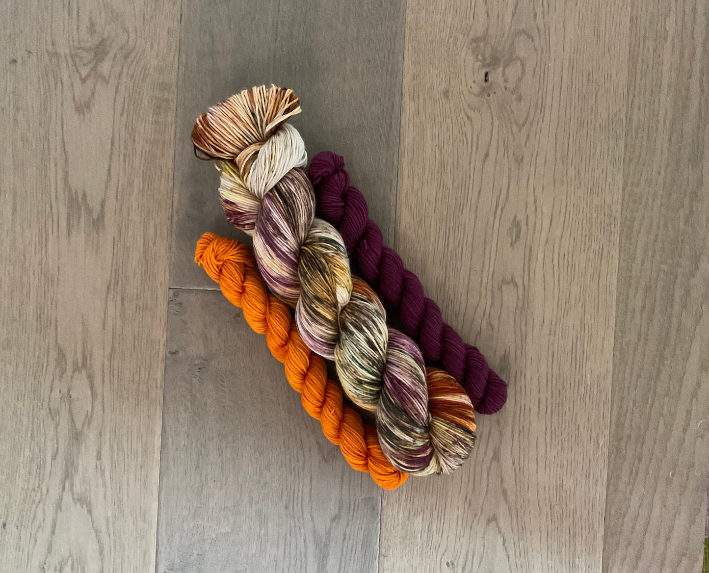 Crunchy Leaves Sock Set