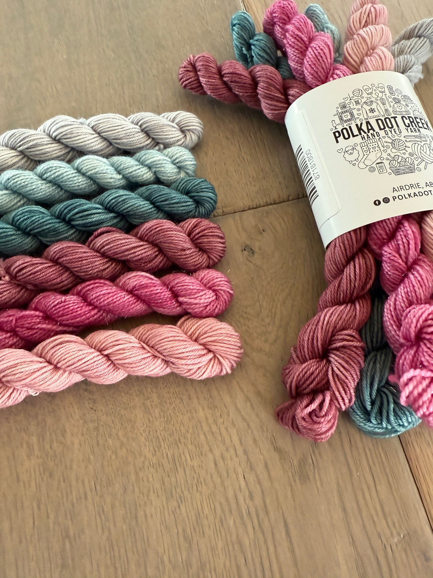 Pink Friday EXCLUSIVE yarn bundle