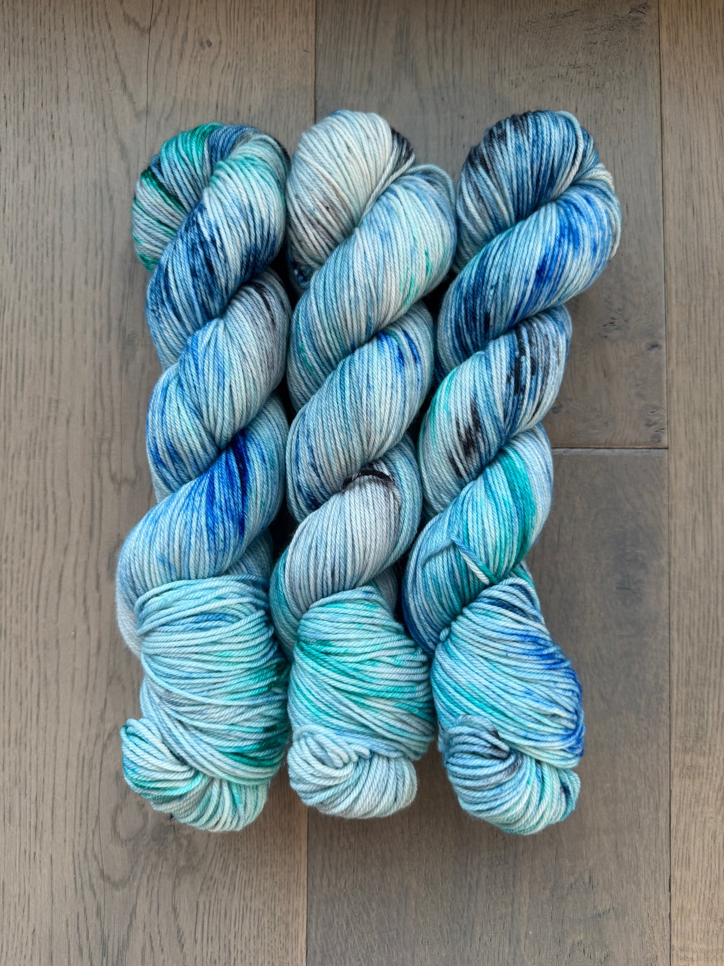 DK Lake Louise Skein