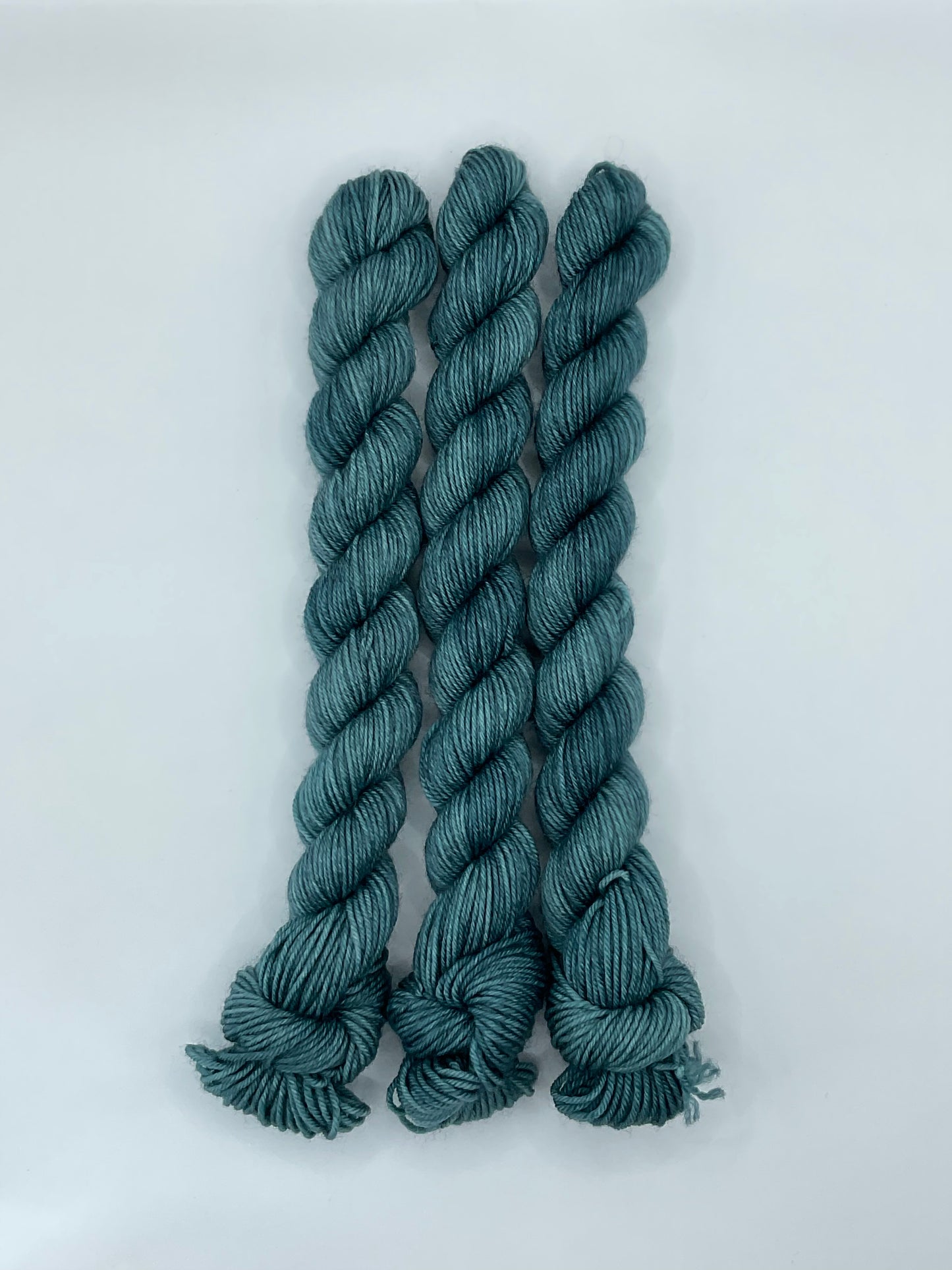 Mini Twilight fingering skein