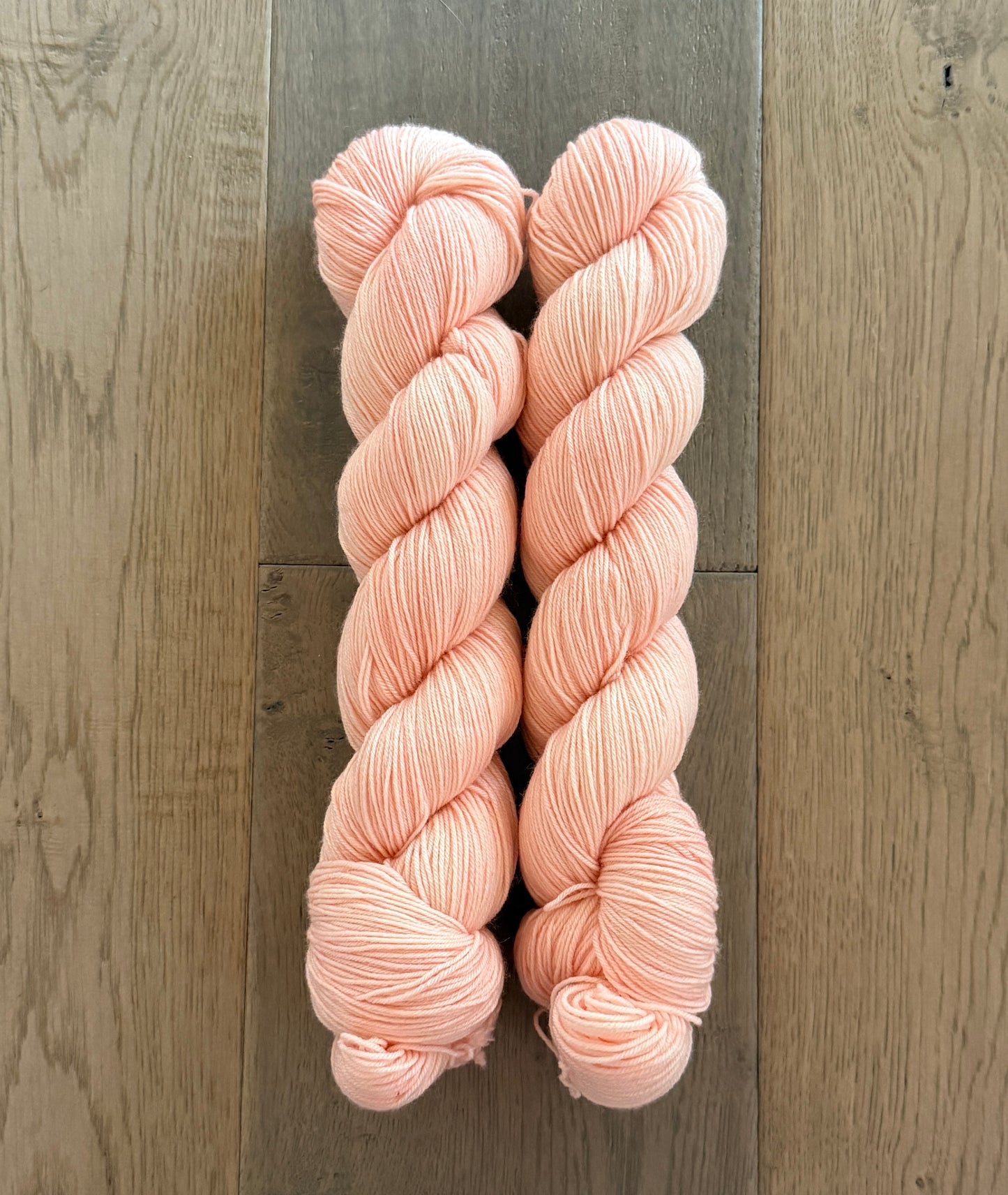 Peachy Keen Fingering Skein