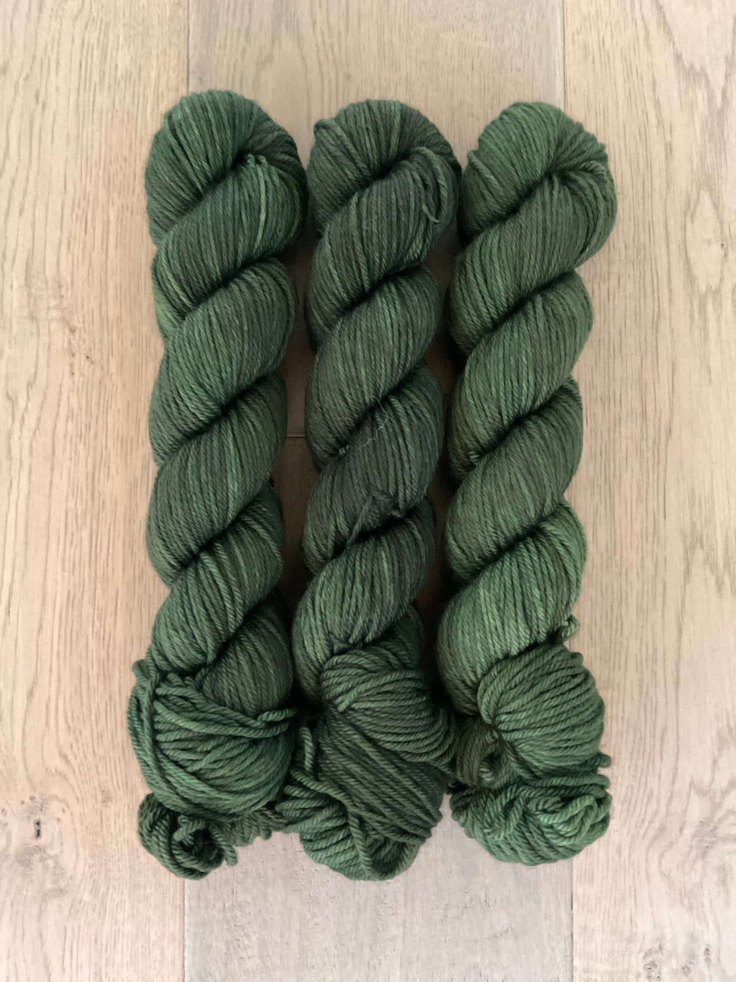 Worsted Hunter Green Skein