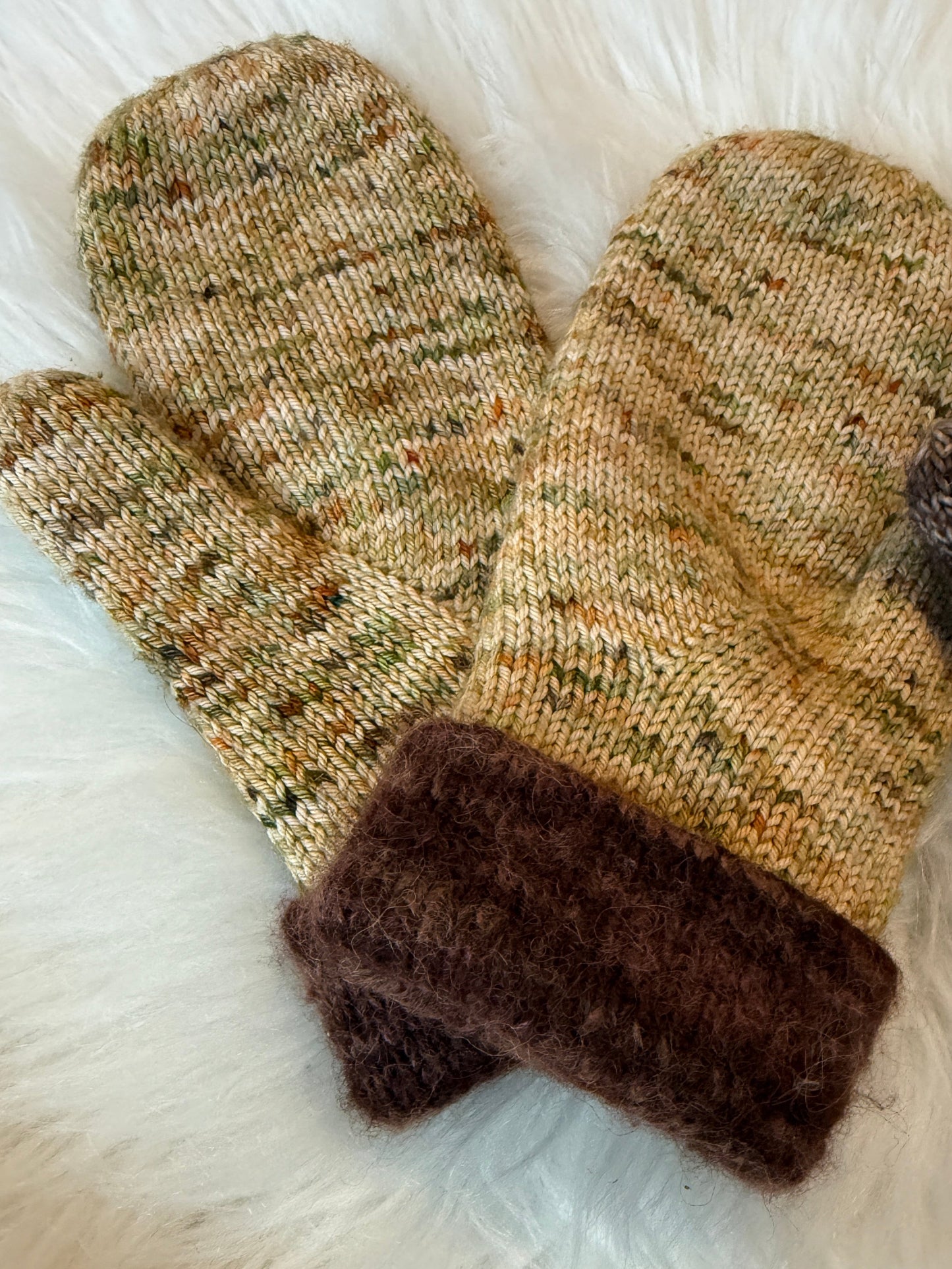 Luffe lined mittens class with Bernice
