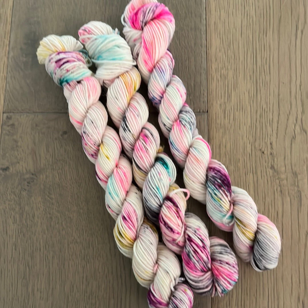 Mini Graffiti Fingering Skein