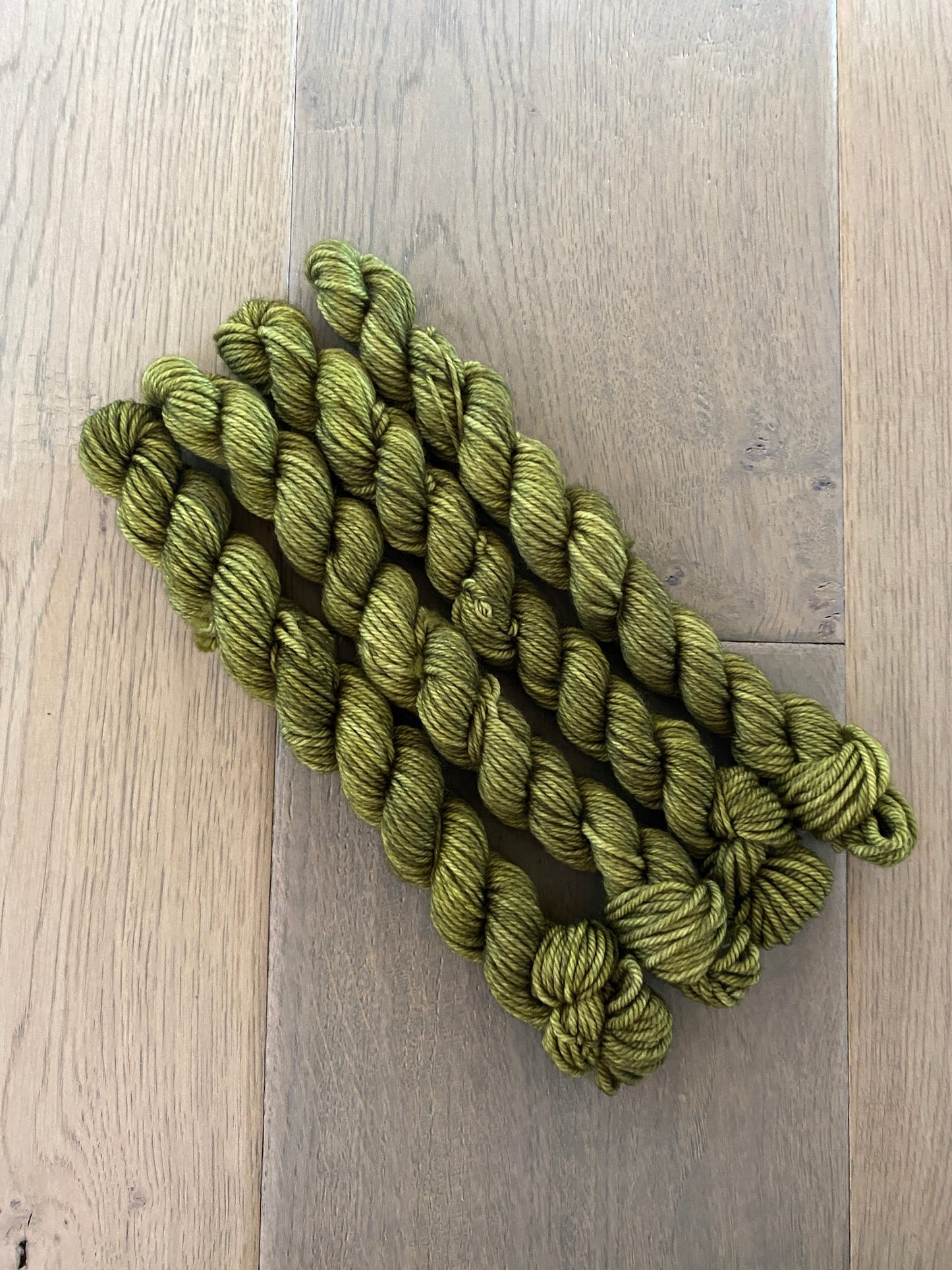 Mini Worsted Moss Skein