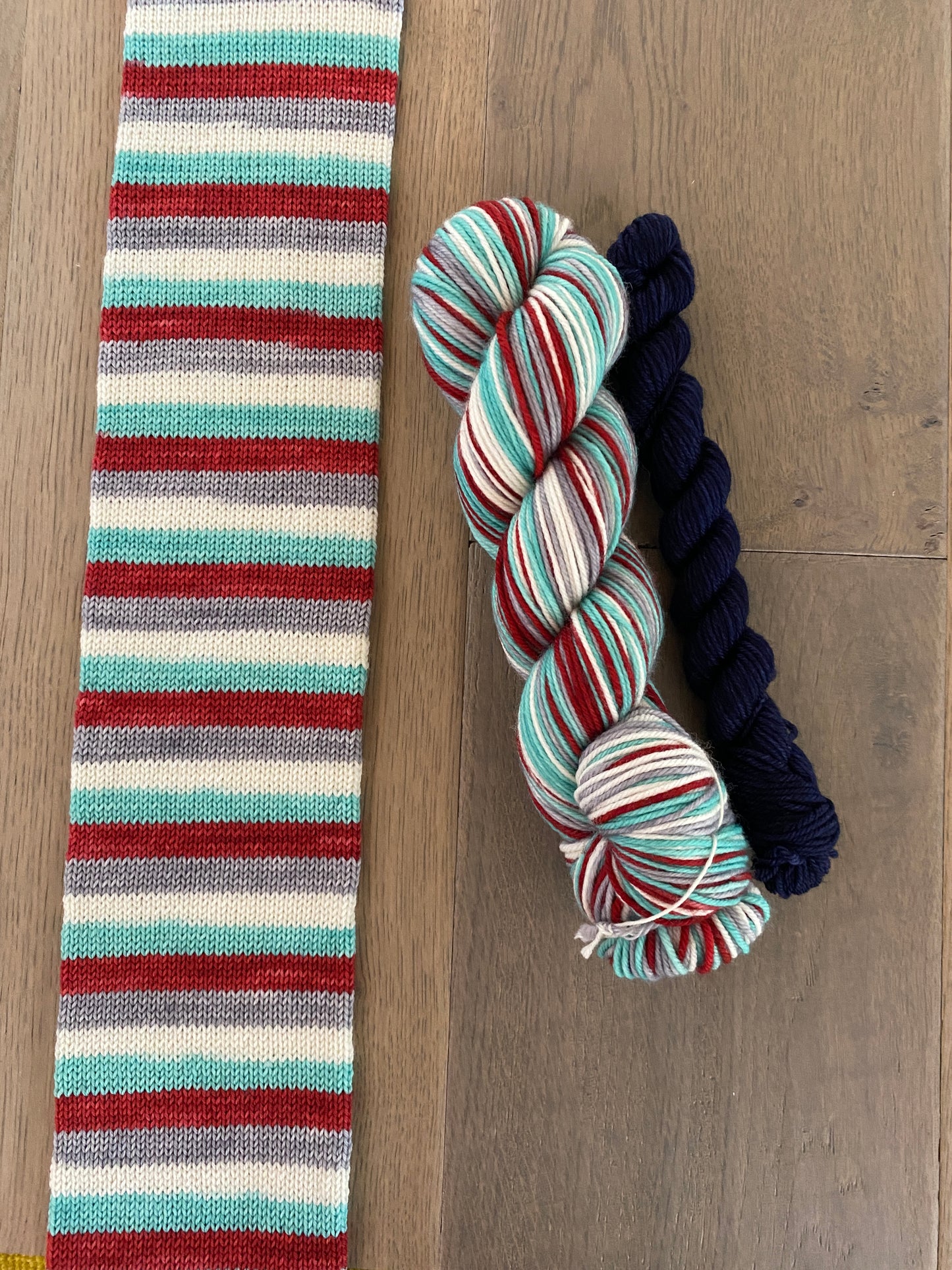 DK Sleigh Ride Self Striping Sock Set