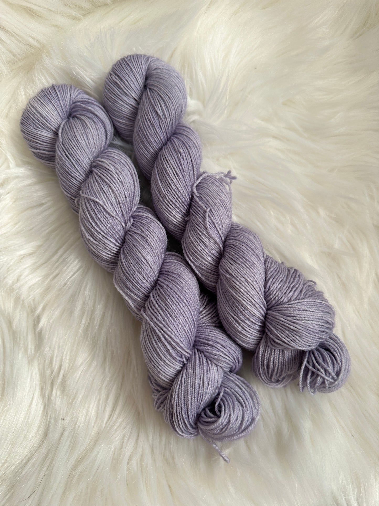 MMF Vintage Violet Fingering Skein