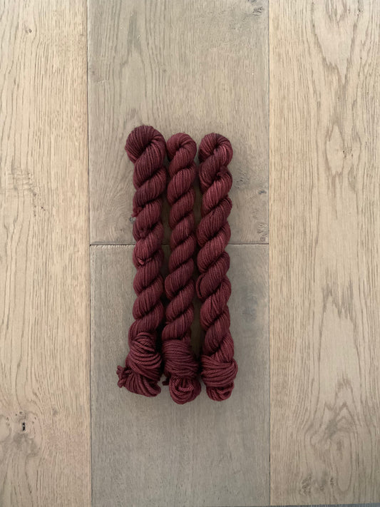 Mini DK Wine Skein
