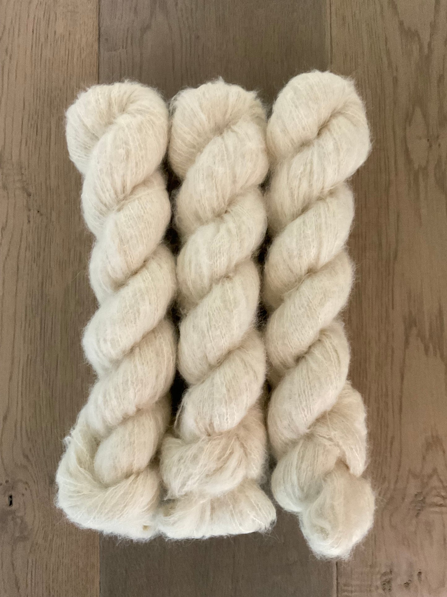 Natural Suri Alpaca Silk Skein