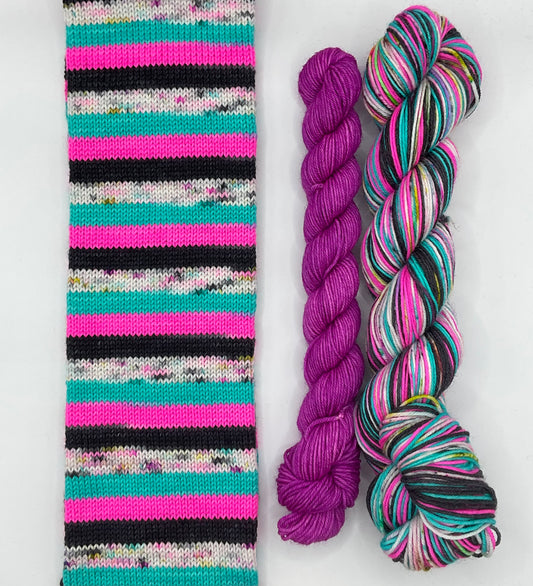 Graffiti Fingering Self-Striping Sock Set