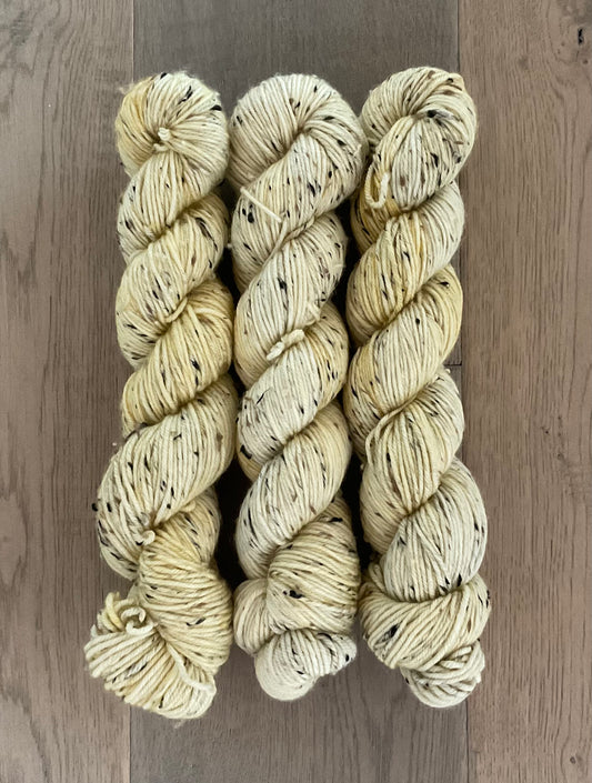 DK Tweed Vanilla Skein