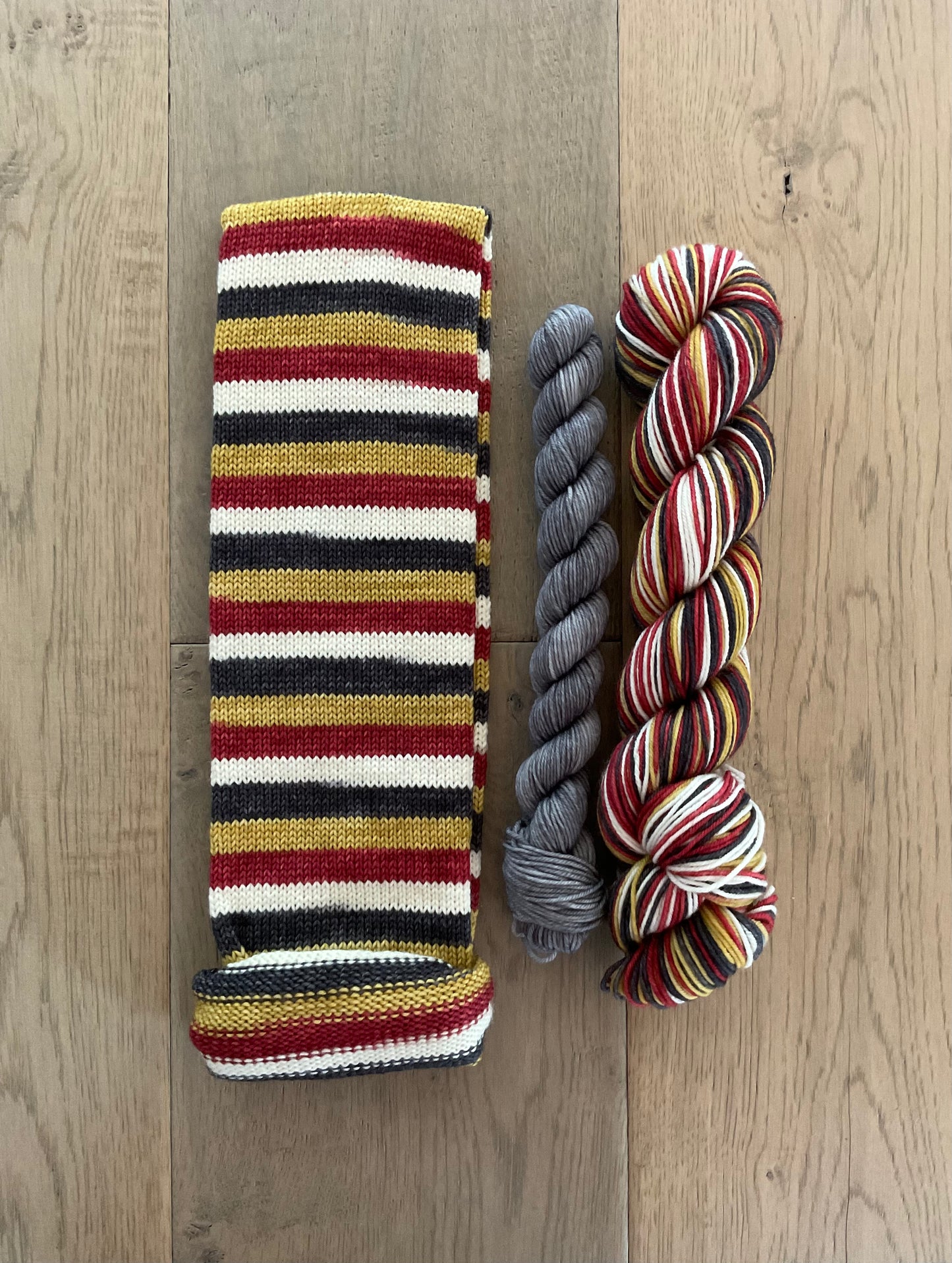 NHL Hockey Teams Self-Striping Sock Set