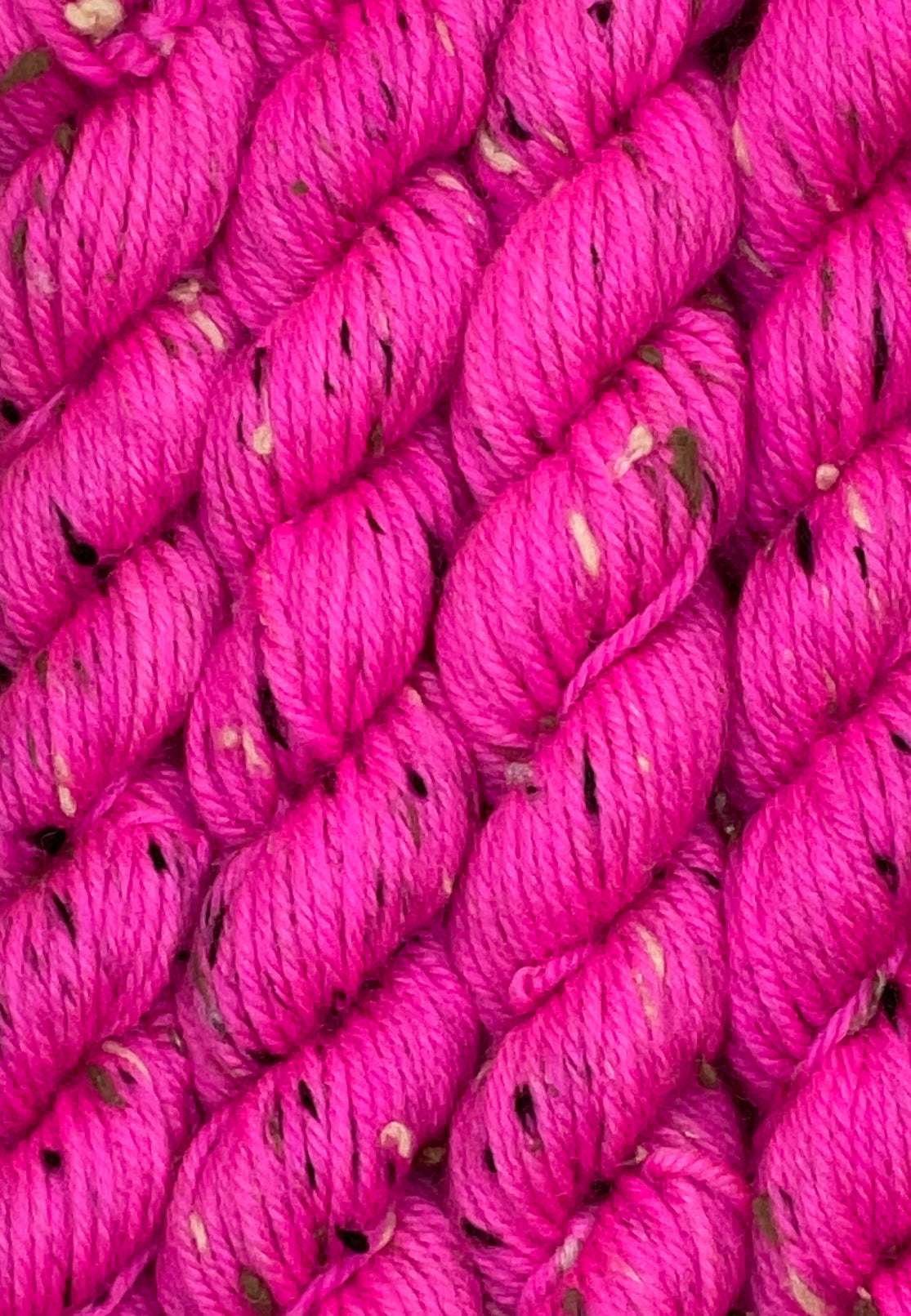 Mini DK Tweed Neon Pink Skein