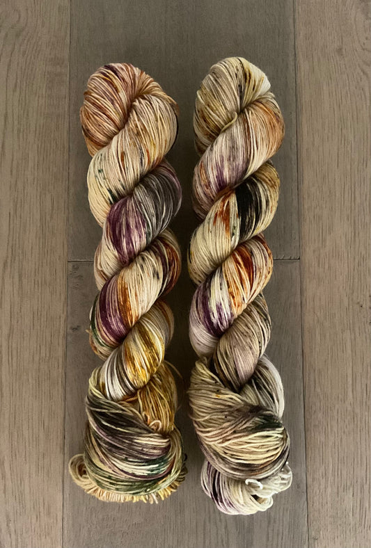 Crunchy Leaves Fingering Yarn