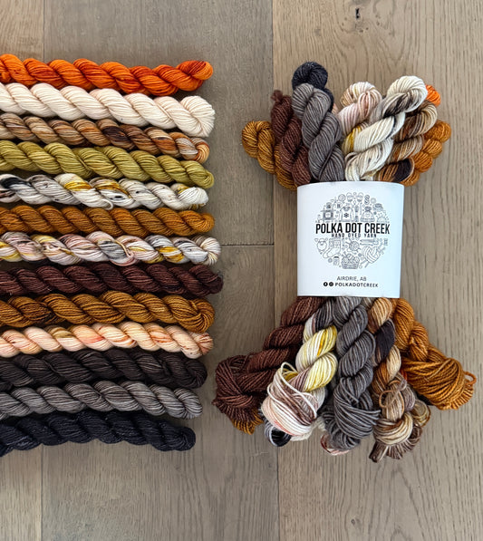 Falloween Yarn Bouquet 2025