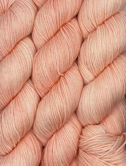 Peachy Keen Fingering Skein