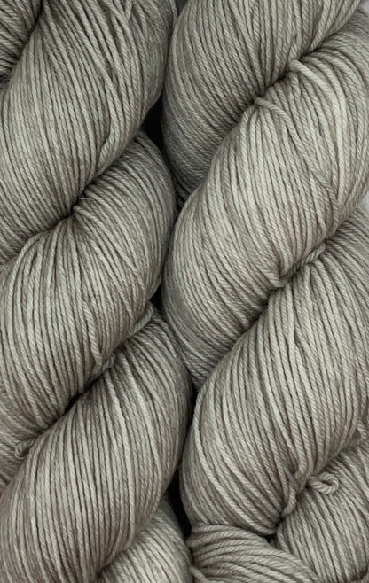 Oatmeal Fingering yarn