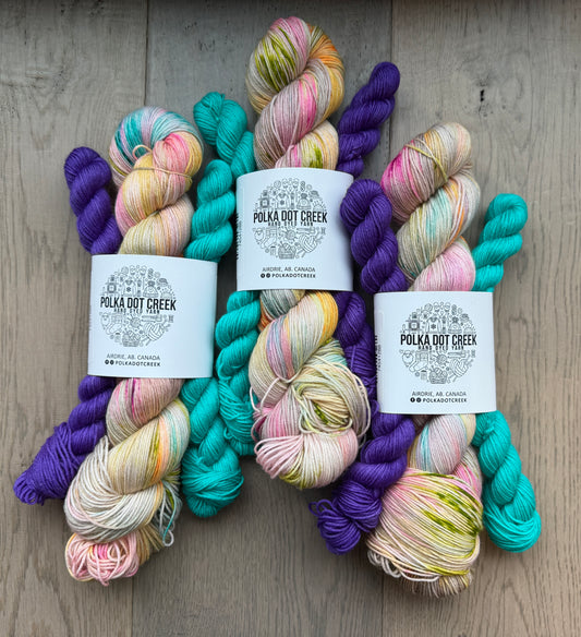 Glow Sticks Fingering Sock Set