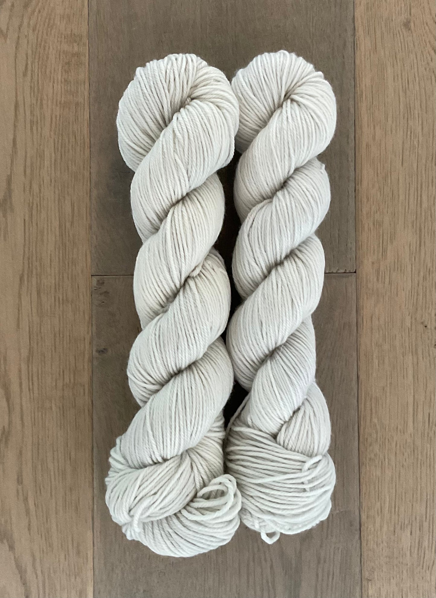 DK Dove Skein