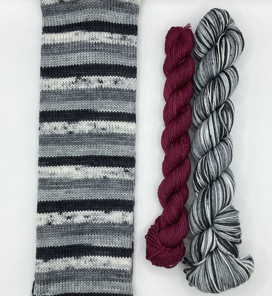 Newsprint Fingering Self Striping Sock Set