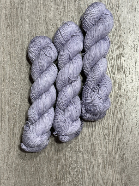 MMF Greyish on Fingering Skein