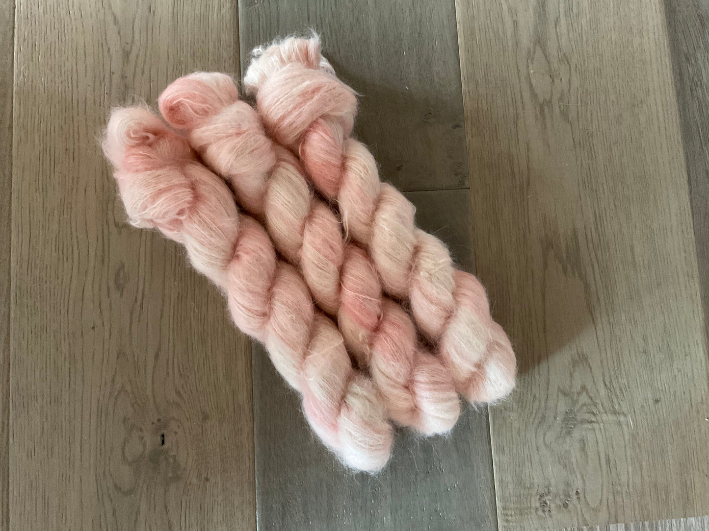 Peachy Keen Suri Alpaca Silk Skein