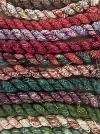 Classic Christmas Yarn Bouquet