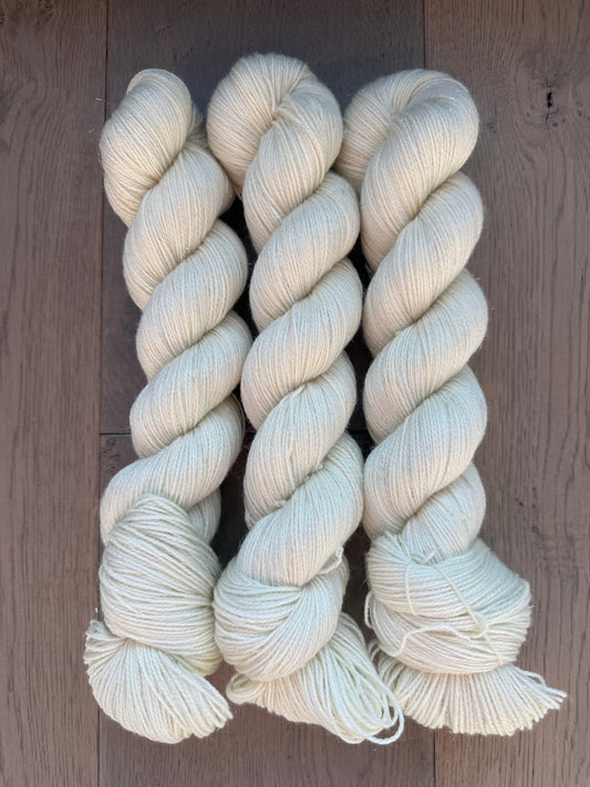 Natural Silver Stellina Fingering Yarn, Sparkle Sock