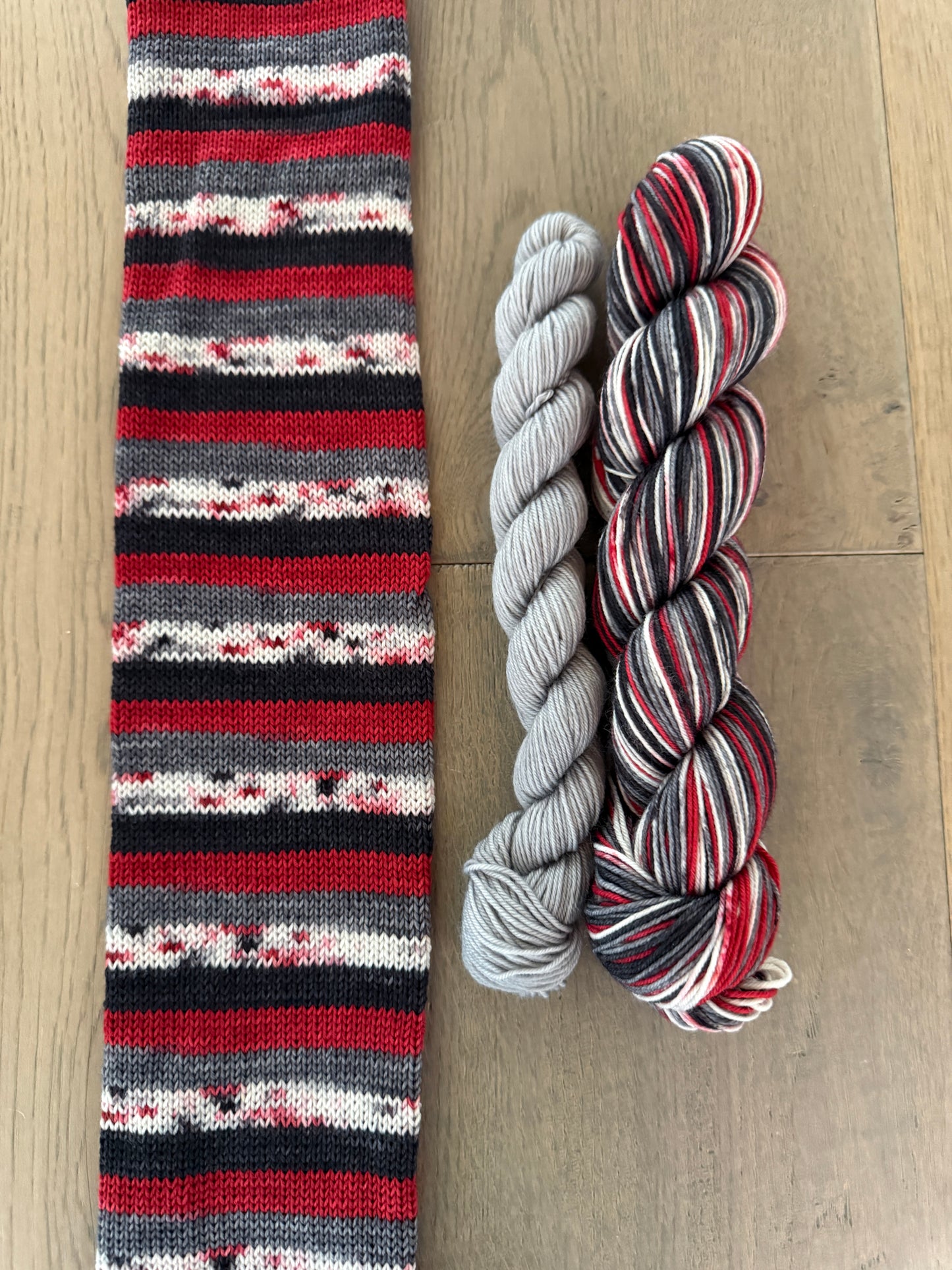 Canada D'eh 2024 Fingering Self-Striping Sock Set