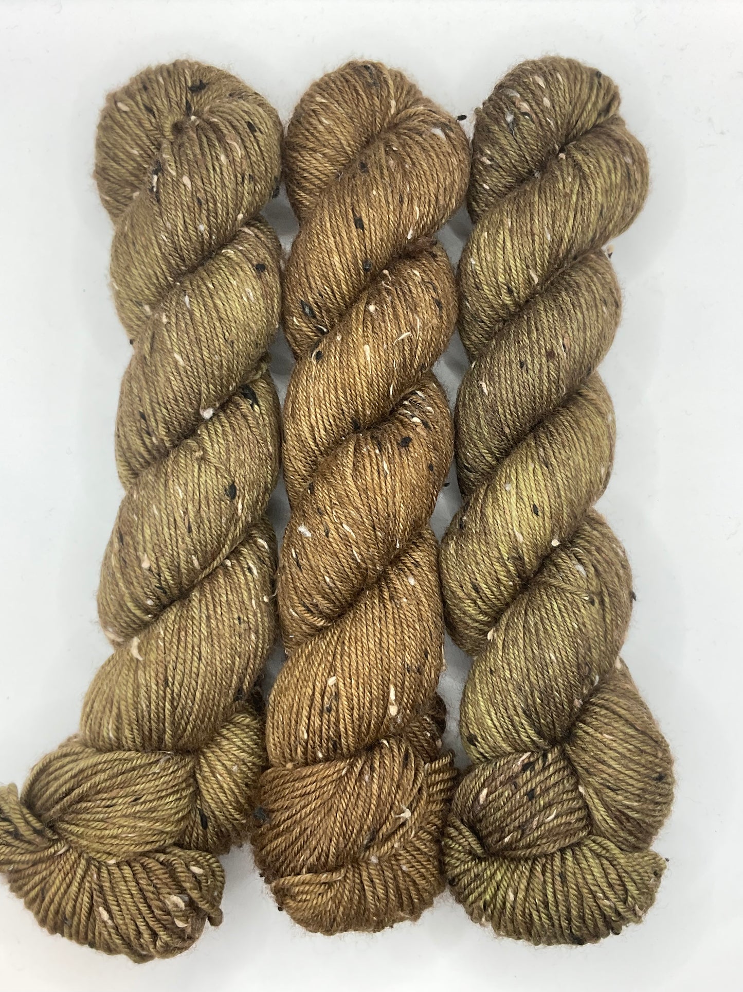 DK Tweed Toffee Yarn