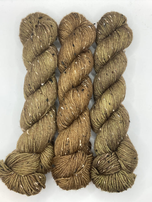 DK Tweed Toffee Yarn