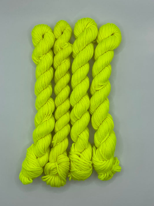 Mini DK Hiliter Skein