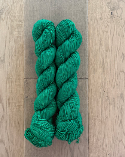 Kelly Green Fingering Yarn