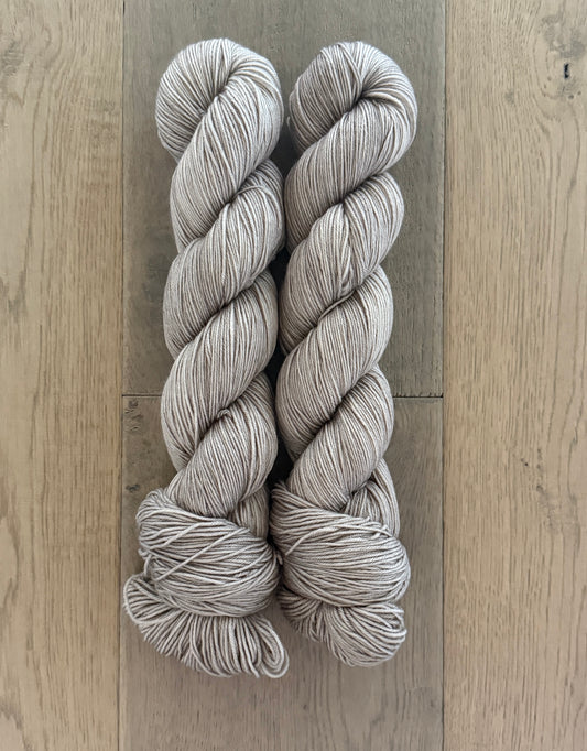 Oatmeal Fingering yarn