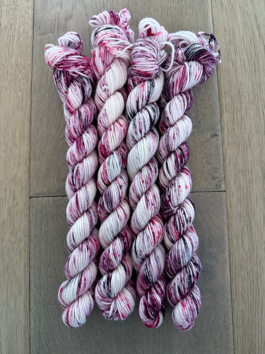 Mini Date Night Fingering Skein
