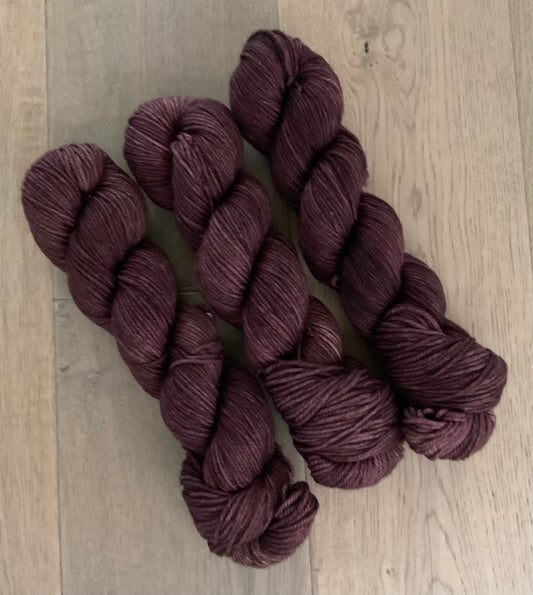 Worsted Mahogany Yarn