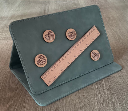 Folding Chart Keeper