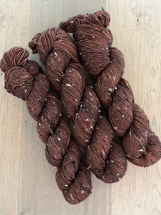 Fingering Tweed Chestnut Skein