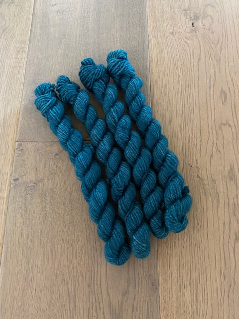 Mini Worsted Spruce Skein