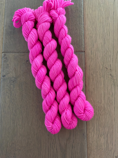 Mini Worsted Neon Pink Skein