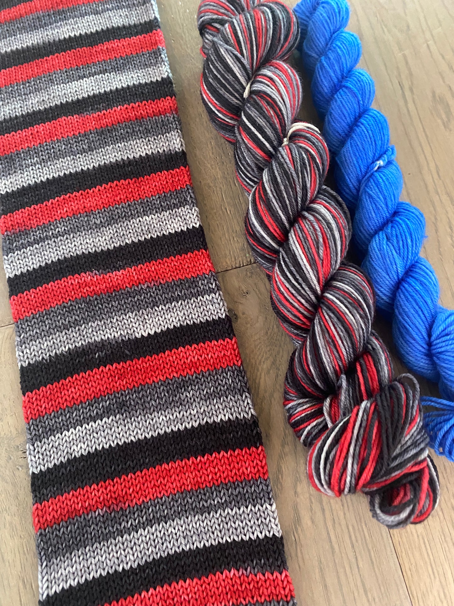 The EVIL one Self Striping Sock Set