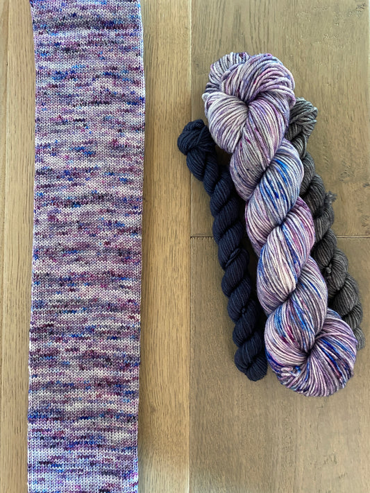 DK Silent Night Sock Set